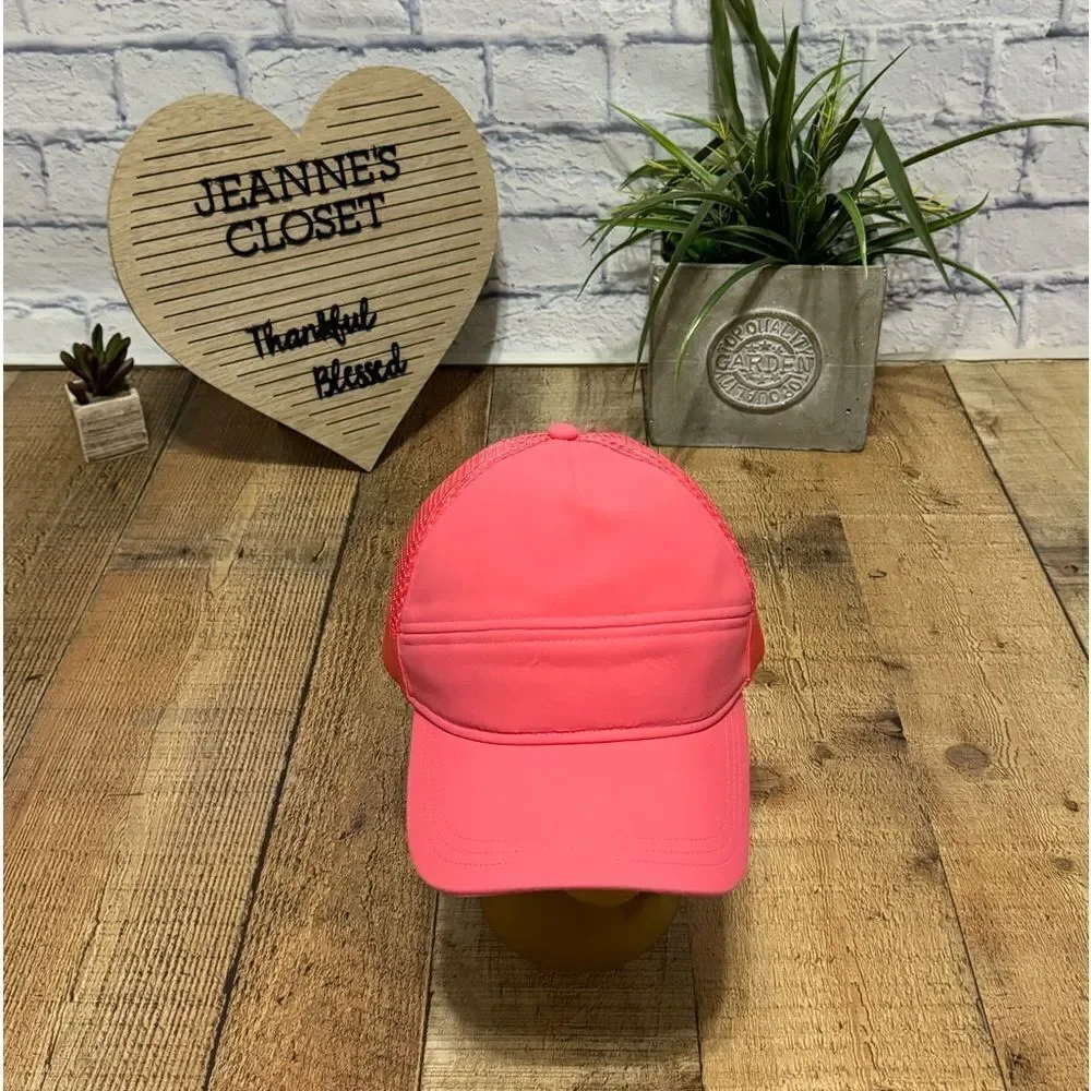 Lululemon Dash and Splash Cap II GLSY Glossy Pink O/S Hat Mesh Adjustable UV
